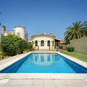 casa-fluvia-empuriabrava.topcostabravahotels.com/