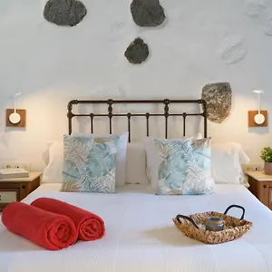 https://la-casa-del-medianero.in-canary-islands.com